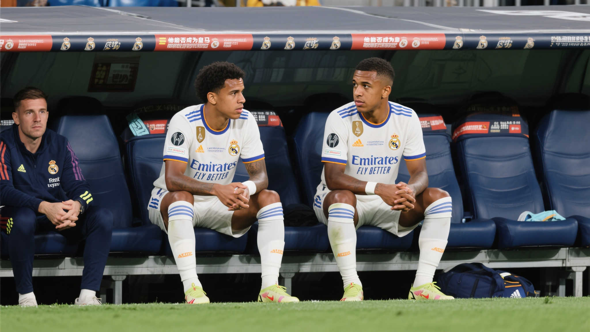 姆巴佩缺席影响显现,罗德里戈在皇马的未来更显扑朔 当竞技场上话题人物接连缺席比赛时,背后的意味总是令